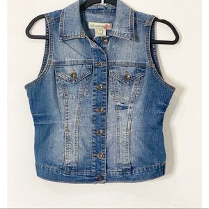 Paris blue denim vests size medium.